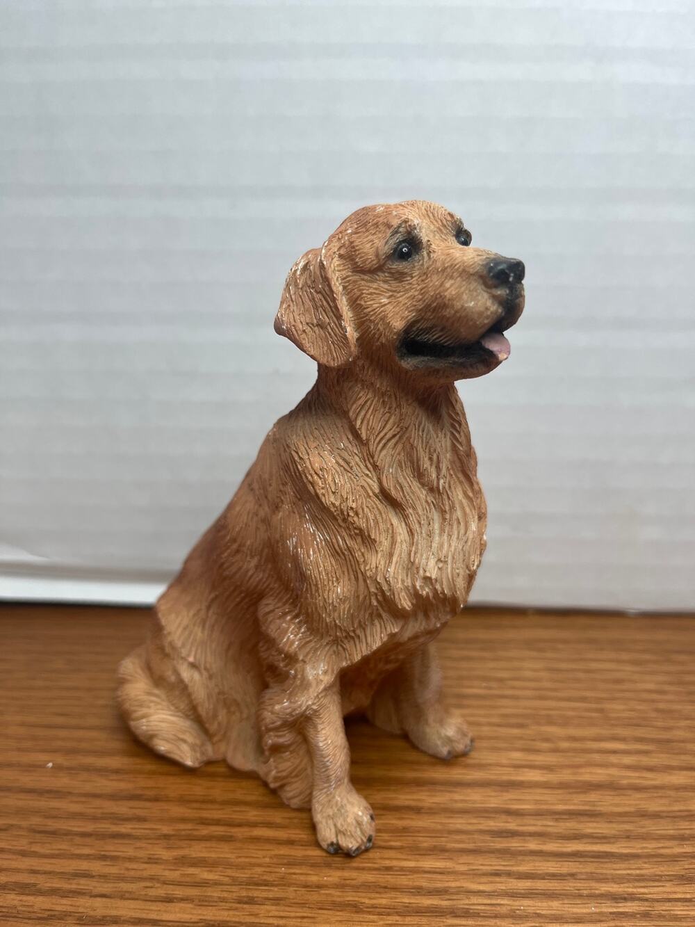 Golden Retriever Dog Figurine 4.5" Resin Sitting Realistic Puppy Collectible